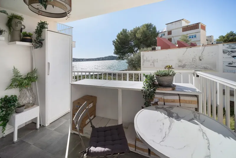 Santa Ponsa top quality apartment for sale with private terrace and sunny terraces — photo 2