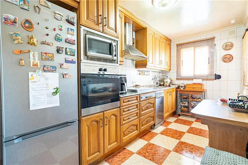 Approx. 102 m² apartment in Arenal, Palma — photo 4