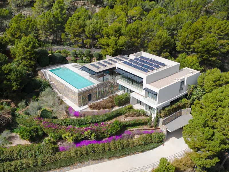 Modern Villa with Harbour Views for Sale in Port Andratx — photo 1
