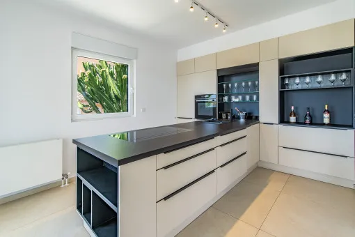 Palmanova, modern villa in Palmanova with pool and sea view available from June 2027 — photo 4