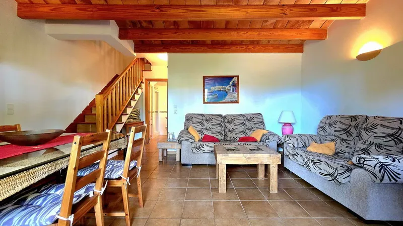 Terraced house in 2nd sea line — photo 10