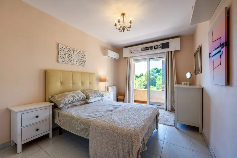 Exclusive Investment: Family Villa with Sea Views in Costa d'en Blanes — photo 11
