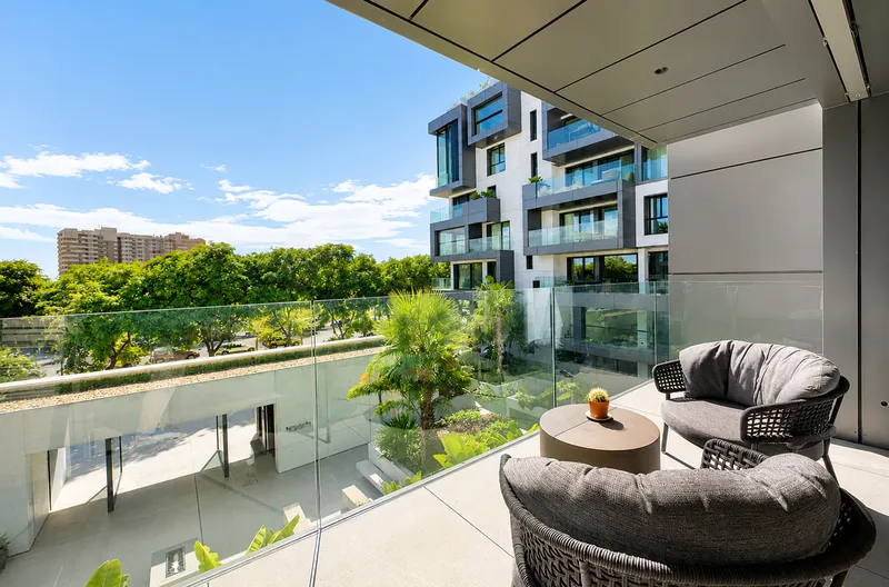 New modern apartment in a luxury residence in Palma Mas — photo 1