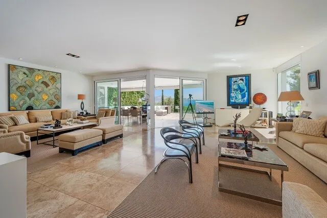 Exceptional sea view villa for sale by the beach in Formentor, North Mallorca — photo 7