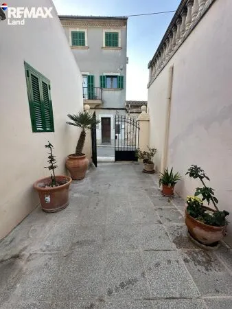 Single family house - Petra, Built Surface 301m², 2 Bedrooms, 2 Bathrooms, 20 Distance to the sea. — photo 4