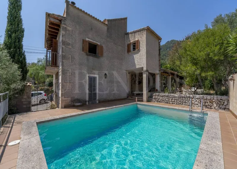 House for sale — photo 1