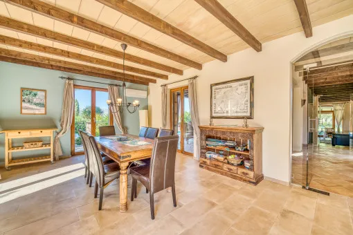 Alcudia: High-quality, large finca with sea views, pool, tennis court and holiday rental license in Alcudia — photo 7