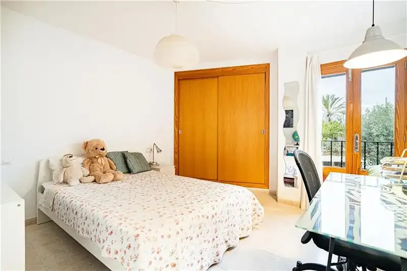 Apartment with terrace of approx. 25m2 with clear views — photo 10