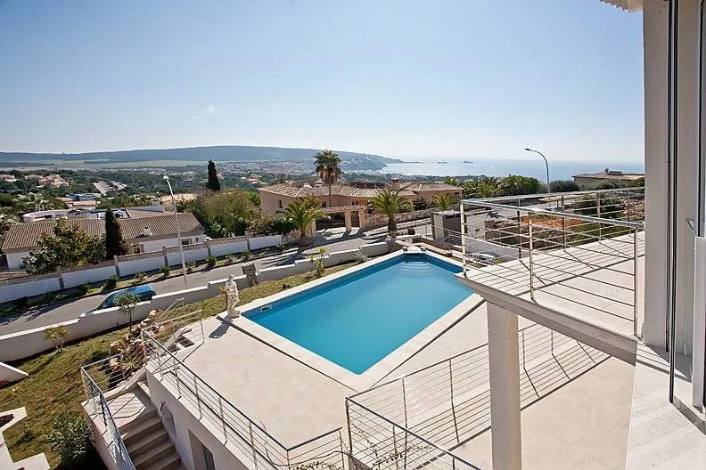 Long term rental: Spacious villa in Santa Ponsa - Marcel Remus Real Estate — photo 12