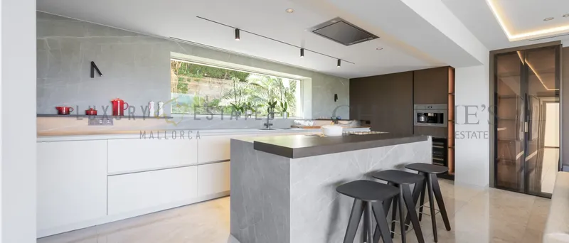 Modern villa in Santa Ponsa with amazing views — photo 7