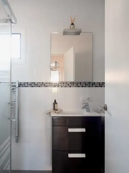 I present for sale this pleasant apartment located in Cala Major, one of the most appreciated areas of the coast of Palma de Mallorca, wit — photo 9