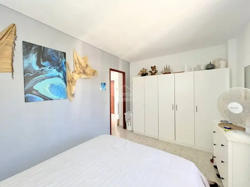 Apartment on the third floor with lateral sea views — photo 8