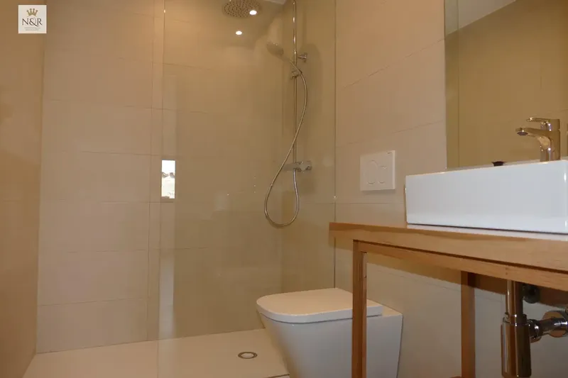 Recently renovated detached house with pool and terrace in the center of Sineu — photo 9