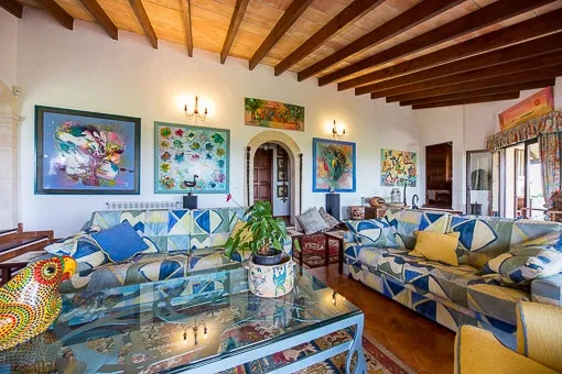 Pollensa, spacious chalet with bright rooms, dream views and 2 pools — photo 3
