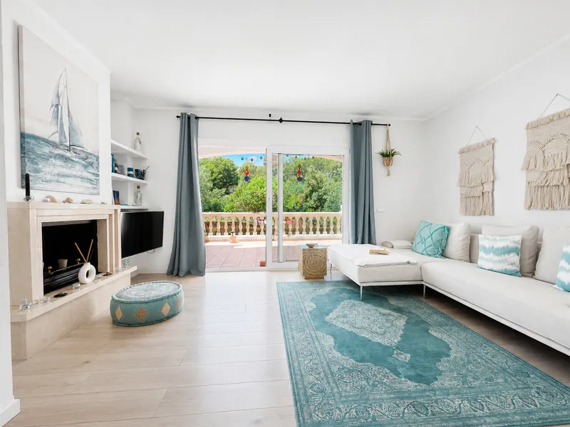 Elegant townhouse in exclusive residence next to the golf courses in Camp de Mar Mas — photo 5