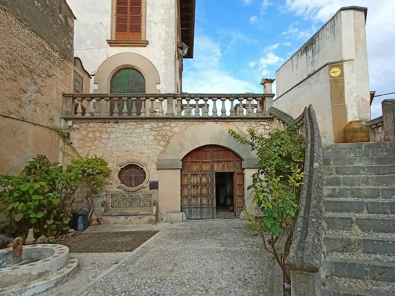 Town house in Montuiri, Mallorca — photo 1