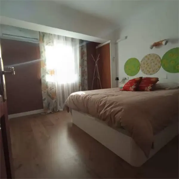 Apartamento completamente reformado en el centro de Manacor con 3 dormitorios en la 4ª planta (sin ascensor), cerca del ayuntamiento.Aire ac — photo 2
