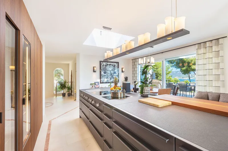 Luxury sea-view villa near the harbour and golf course — photo 7
