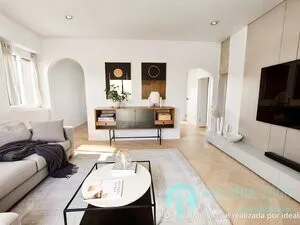 Town House — photo 1