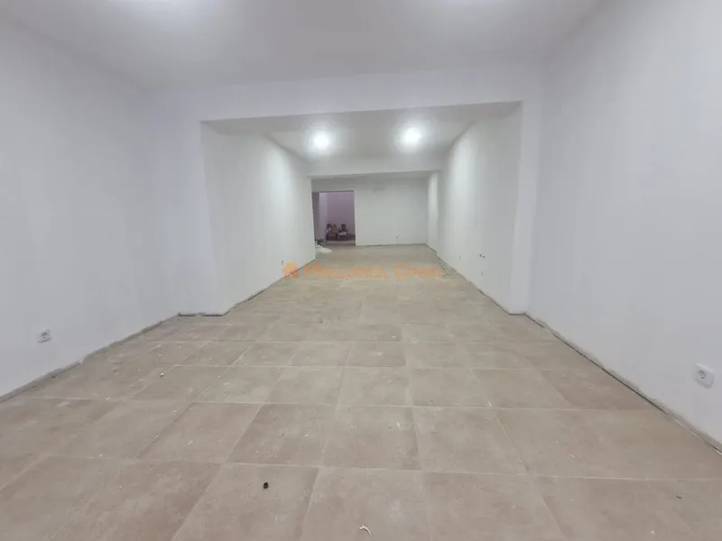 Commercial premises for sale in Cala Millor, 50 m from the sea — photo 3