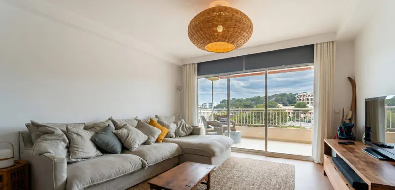 Reformed apartment with terrace and sea views in Portopetro — photo 8