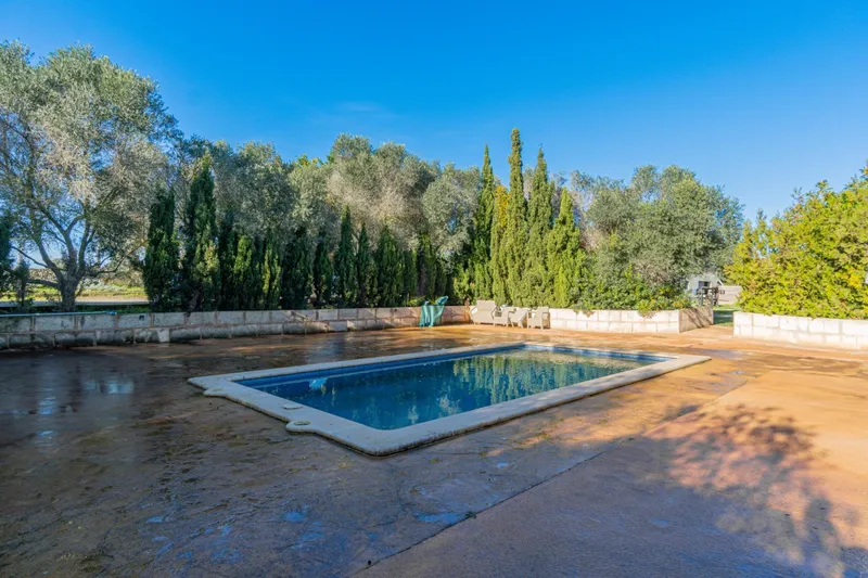 Rustic property with unobstructed views — photo 3