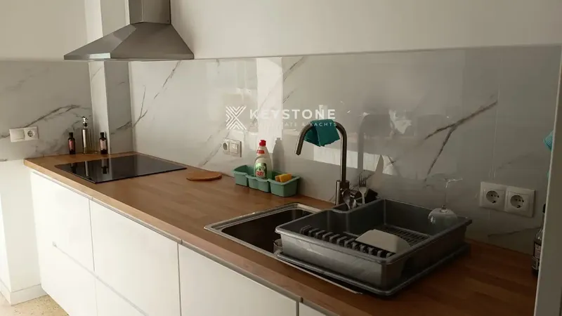 Bright 3-bedroom, 1-bathroom home in Son Ferrer, Calvià, ideal for those seeking light, tranquility and — photo 6