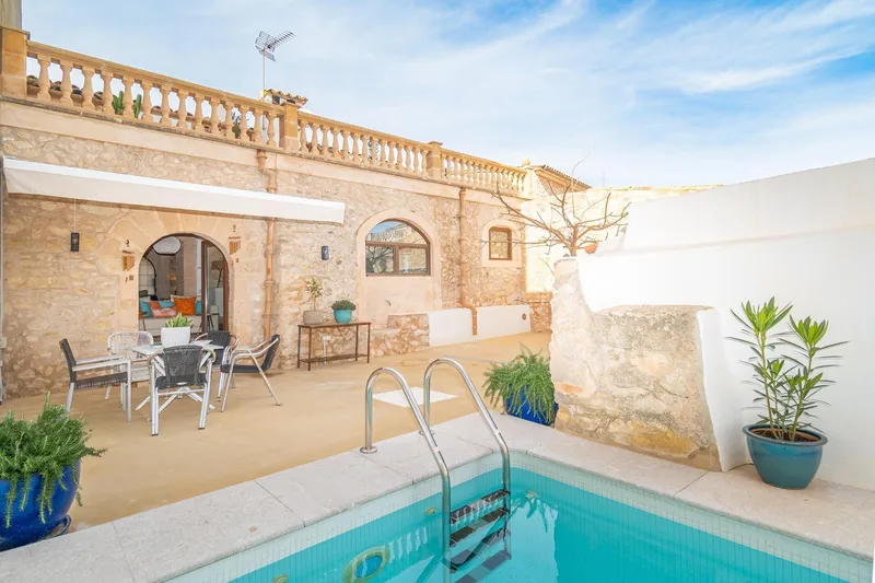 Can Costa: magnificent village house with character — photo 2