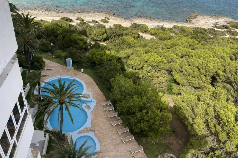 Penthouse with terrace for rent in Cala Millor — photo 6