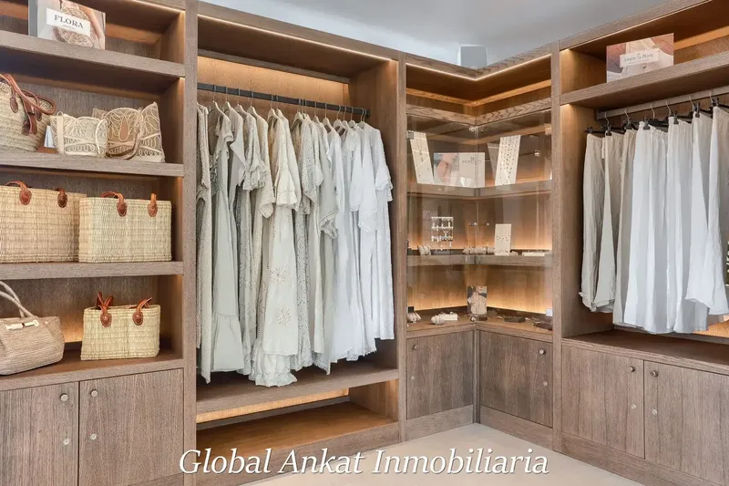 Discover Wyndham Portocolom, an exclusive collection of 115 newly renovated studio, 1 and 2 bedroom apartments, located just — photo 6