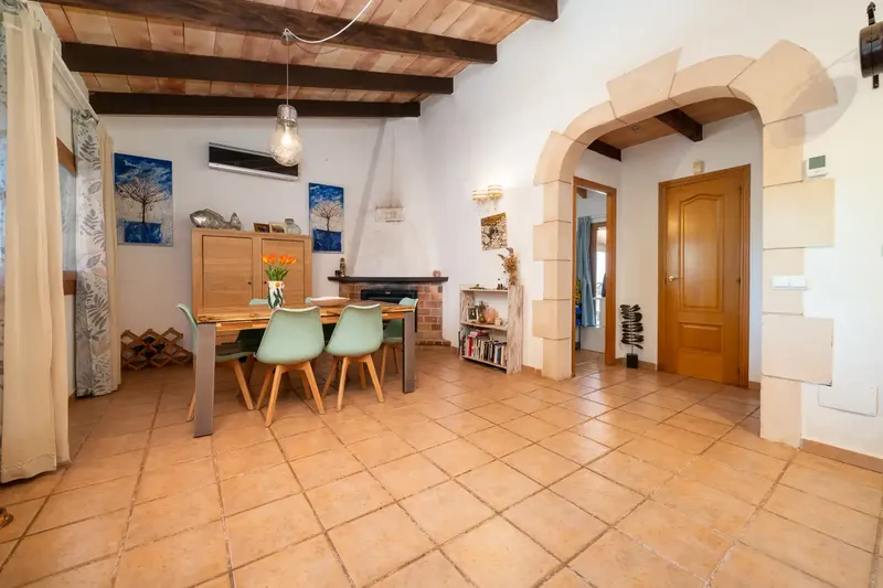 If you are looking for the peace of the Mallorcan countryside without the headaches of a renovation, this house in Algaida is your definitive crush. — photo 12