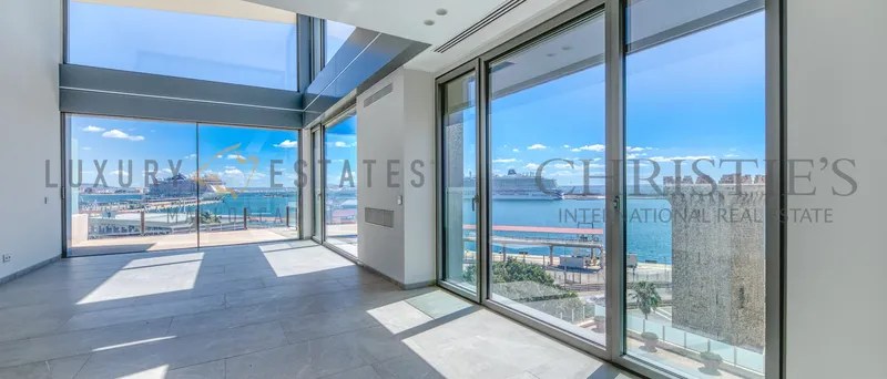New construction luxury duplex penthouse with pool at the harbor in Palma — photo 1