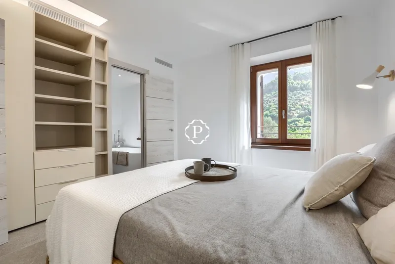 Townhouse for sale in Fornalutx with contemporary architecture — photo 12