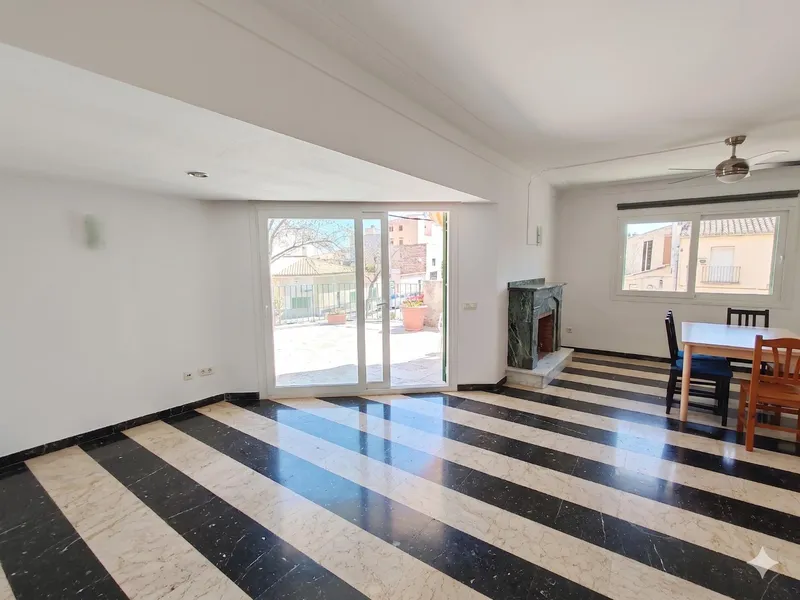 Potential 1st floor of 221m2 in Inca with terraces and private garage. — photo 3