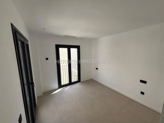 Exclusive Newly Built Duplex Apartment with Private XXL Garage and Stunning Rooftop Terrace – Only 80 Metres from the Sea in Colònia de Sant Jordi — photo 8