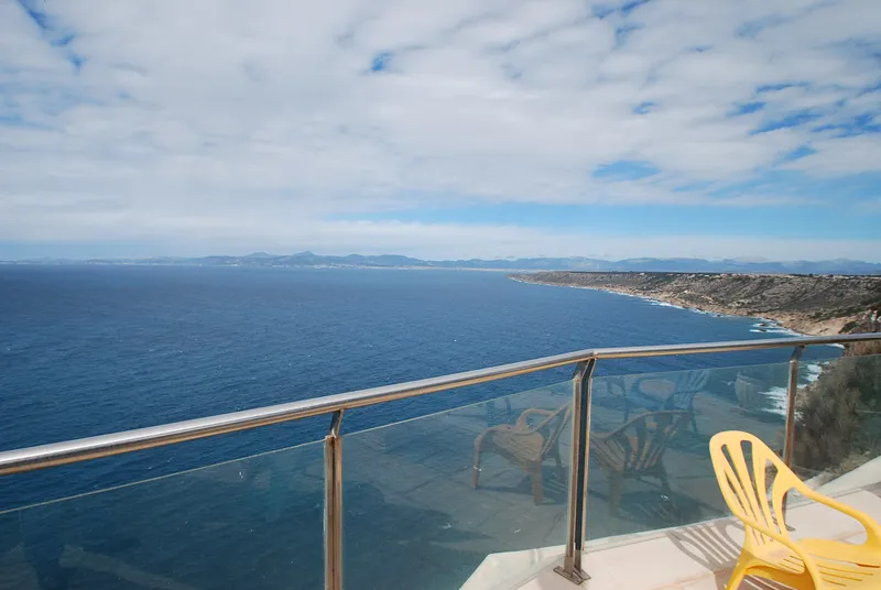 Independent villa on the first line of the sea with holiday license. Bahía Grande, Mallorca. — photo 3