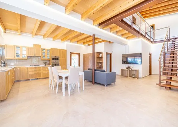 Estate in Carretera Ma-6014, Llucmajor Interior, Llucmajor — photo 2