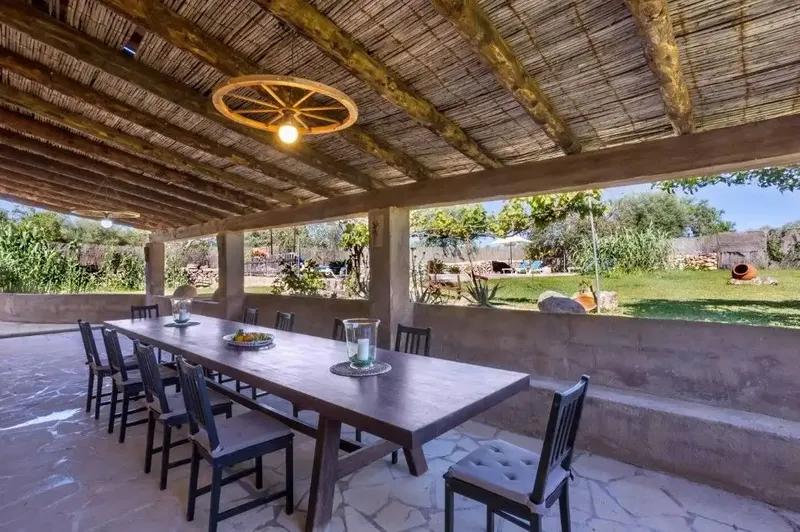Discover the charm of rural life with this impressive rustic finca for rent, located between the picturesque villages of Santanyí and C — photo 3