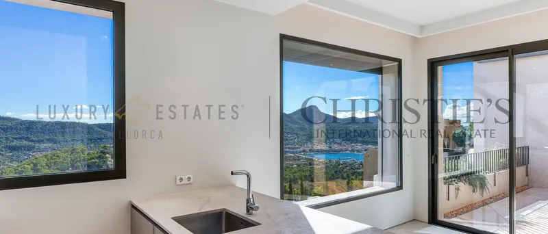 Modern new build terraced house in Port Andratx in Amber Village — photo 8