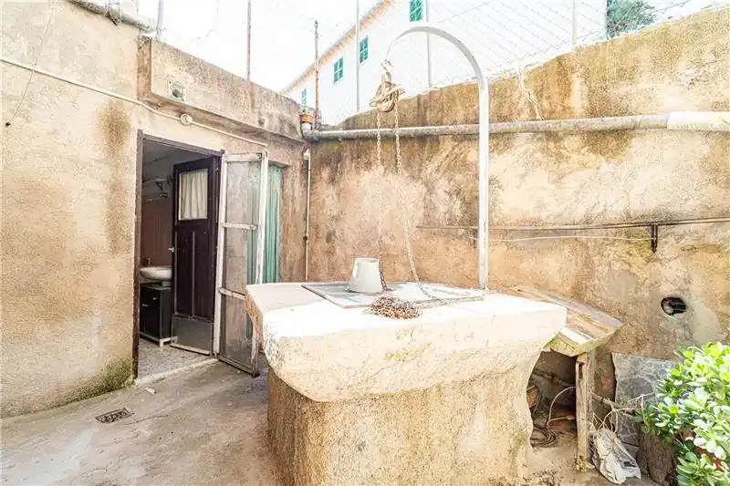 Character house to renovate in the center of Costitx, 216m² approx., distributed over 2 floors, large living-dining room of 60m² approx. — photo 8