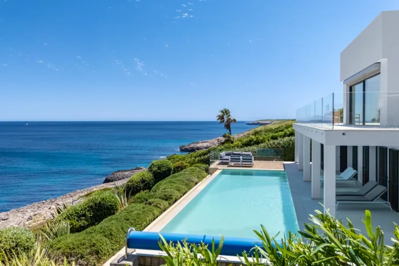 Villa on the first sea line with views of the coast at Cala Murada — photo 1