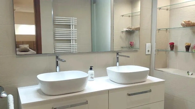 Spacious apartment with sea views in Palma city – for sale — photo 11