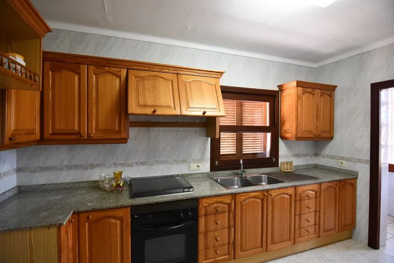 Villa with a lot of potential in a very good location in Cala Llombards — photo 10