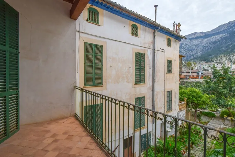 Stately Mallorcan house in the heart of Sóller — photo 7