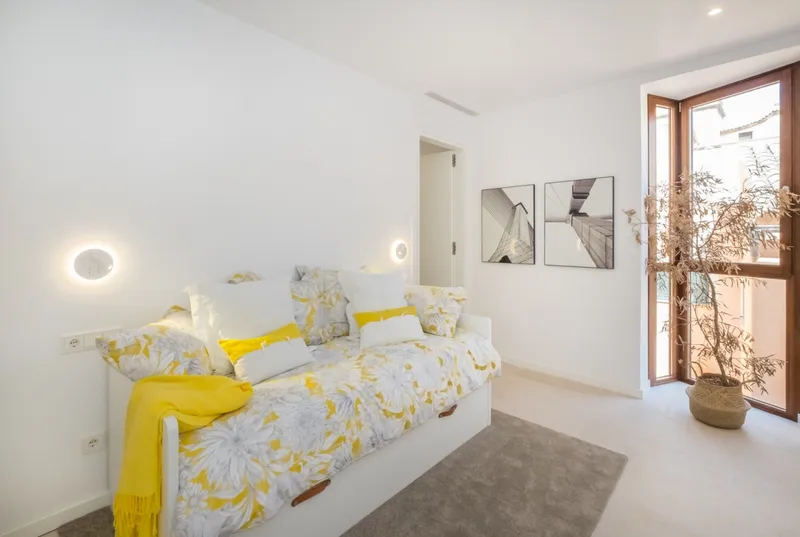 Duplex penthouse with terrace in the center of Palma — photo 12