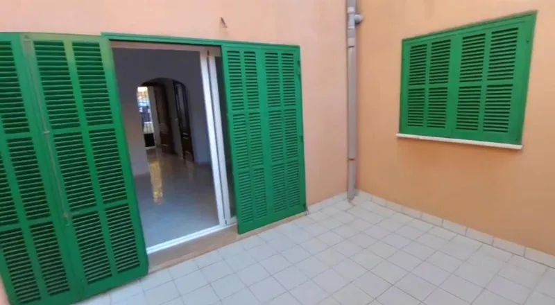 Nice townhouse with parking in Palma — photo 1