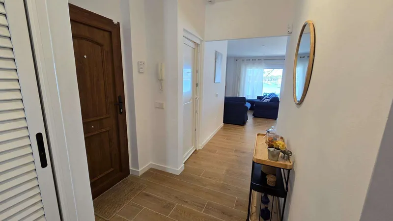 92m² apartment with 3 bedrooms, terrace and sea view for rent — photo 9