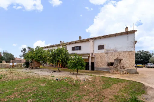 Lloret de Vistalegre, Majorcan finca with various residential and commercial uses in Lloret de Vistalegre — photo 3