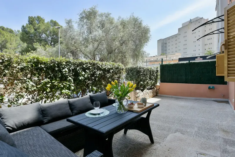 Discover this cozy apartment in one of the best areas of Paguera, ideal for a temporary stay in Mallorca — photo 3