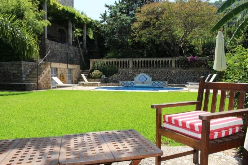 21003L - Casa Con Precioso Jardín en Sóller — photo 1